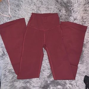 Lululemon yoga pants